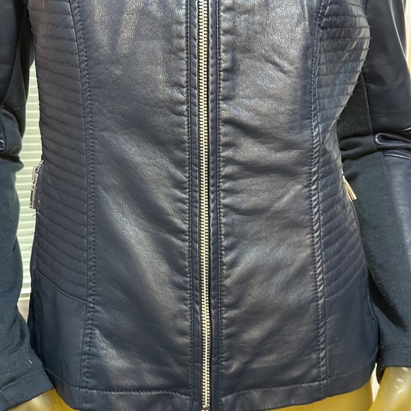 Black Rivet jacket - Picture 3 of 10